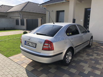 SKODA OCTAVIA 1.6 Ambiente