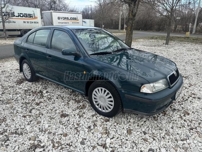 SKODA OCTAVIA 1.6 GLX