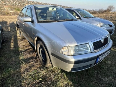 SKODA OCTAVIA 1.6 Tour Digitklíma. Tempomat!