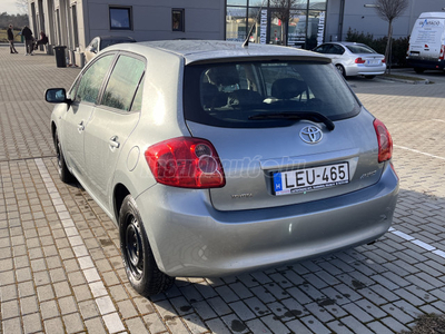 TOYOTA AURIS 1.4 Aquatis