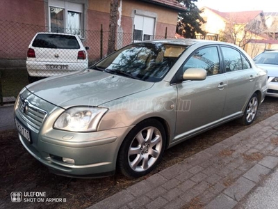 TOYOTA AVENSIS 2.0 Sol Executive