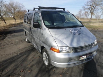 TOYOTA HI-ACE Hiace 2.4 D Glass Van 6 személyes tgk