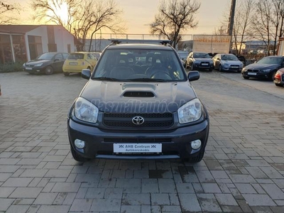 TOYOTA RAV 4 Rav4 2.0 D 4x4 Sol Plus +1.TULAJ+DIGITKLÍMA+BŐR+NAPTETŐ+TEMPOMAT+ROZSDAMENTES+GYÖNYÖRŰ+