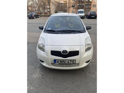 TOYOTA YARIS 1.0 Sol AC