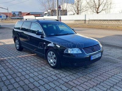 VOLKSWAGEN PASSAT Variant 1.9 PD TDI Trendline