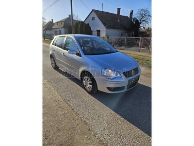 VOLKSWAGEN POLO 1.2 65 12V Ice