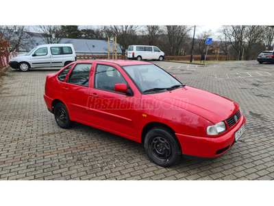 VOLKSWAGEN POLO III Classic 1.4 60 Sportline