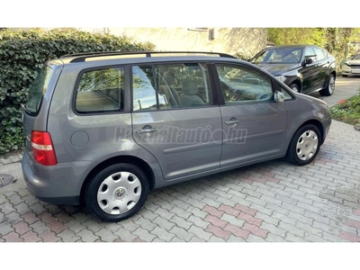 VOLKSWAGEN TOURAN 1.6 CSERÉLHETŐ!