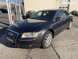 AUDI A8 quattro 3.0 V6 TDI Tiptronic szép és jó...