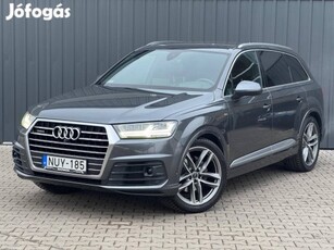 AUDI Q7 3.0 V6 TDI quattro Tiptronic ic S-LINE...