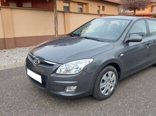 Hyundai I30 1.6 DOHC Comfort Megkmélt Állapot