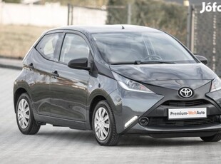 Toyota Aygo 1.0 x-clusiv II Garancia Navigáció...