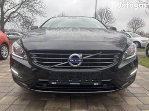 Volvo V60 2.0 D [D2] Momentum 162000.Tempomat.N...