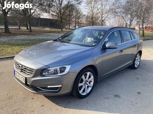 Volvo V60 2.0 D [D3] Momentum Geartronic Automa...