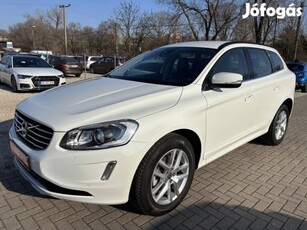 Volvo XC60 2.0 D [D3] Momentum Geartronic FWD T...