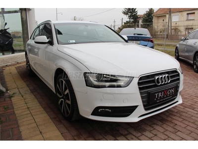 AUDI A4 Avant 2.0 TDI multitronic BŐR-ALCANTARA/NAVI/XENON