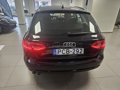 AUDI A4 Avant 2.0 TDI VÉGIG VEZETETT SZERVIZ.BALESETMENTES