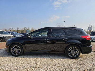 FORD FOCUS 1.5 TDCI ST-Line Black Parkolóasszisztens. tempomat. bluetooth-os kihangosító. érintőkijelző