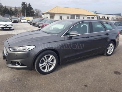 FORD MONDEO 2.0 TDCi Titanium Powershift Sávtarrtó.Aktív Parkolás.Érintőképernyős Navigáció.Vezetett Szervizkönyv!