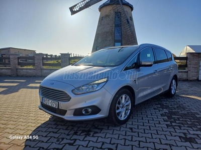 FORD S-MAX 2.0 TDCi Titanium Powershift