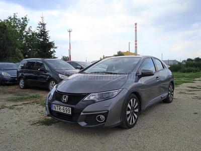 HONDA CIVIC 1.8 Sport Navi Mo-i.Digitklima.Ülésfűtés.Tempomat.Tolatókamera.Pajzs védelmi rendszer