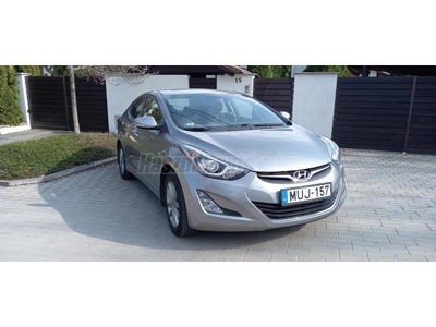 HYUNDAI ELANTRA 1.6i Life