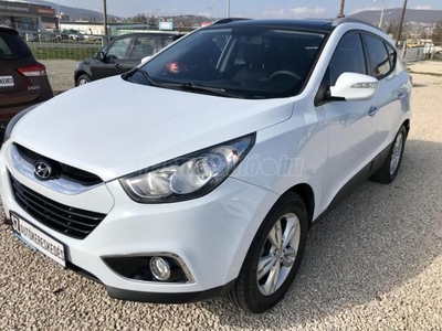 HYUNDAI IX 35 ix35 1.7 CRDi LP Style 2WD Premium / Nyitható panorámatető / Elöl-hátul Fűthető Bőrülések / Keyless / Navi