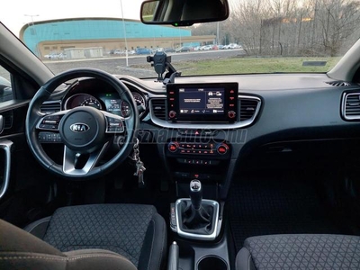 KIA CEE'D Ceed SW 1.0 T-GDI Gold