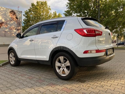 KIA SPORTAGE 1.6 GDI EX Prémium Magánszemély!! Pajzs védelem Alváz-és üregvédelemmel Dióhéjas tisztítással