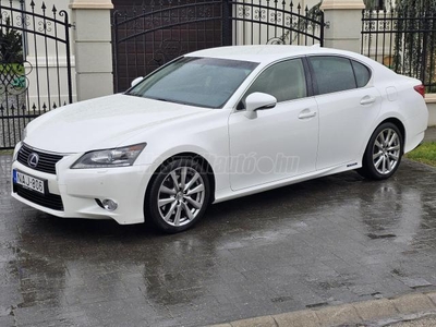 LEXUS GS 300h Luxury (Automata) MO-I + SÉRÜLÉSMENTES + VÉGIG VEZ. SZERVIZKÖNYV