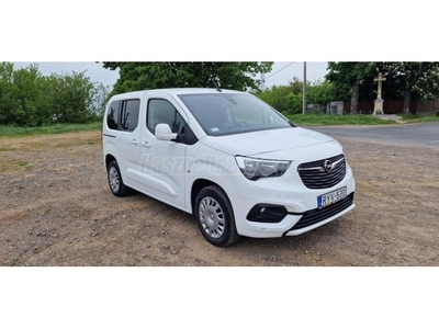 OPEL COMBO Life 1.2 T Enjoy (7 személyes )