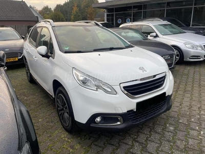 PEUGEOT 2008 1.2 PureTech Access