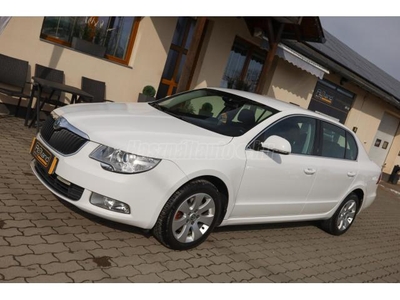 SKODA SUPERB 2.0 CR TDI Ambition Mo-i - MÁSODIK TULAJTÓL - MEGKÍMÉLT-SZÉP ÁLLAPOT!