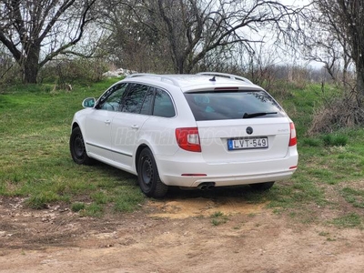 SKODA SUPERB Combi 2.0 CR TDI Elegance 4x4