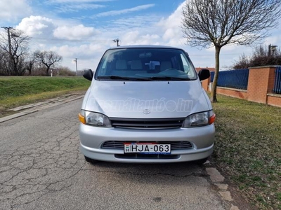 TOYOTA HI-ACE Hiace 2.4 D Panel Van 6 FŐ