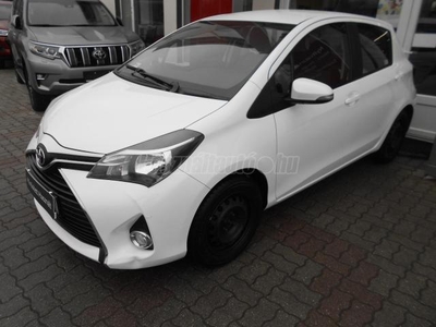 TOYOTA YARIS 1.33 Trend