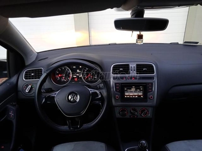 VOLKSWAGEN POLO 1.0 75 Comfortline