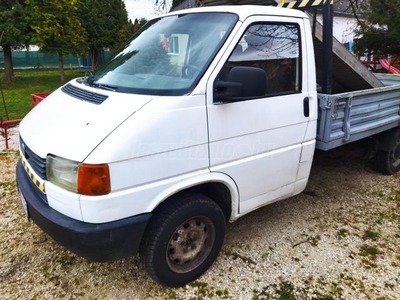 VOLKSWAGEN TRANSPORTER T4 2.4 70E 1F2 F