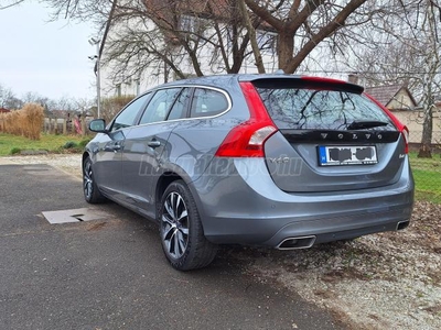 VOLVO V60 2.0 D [D4] Momentum Geartronic Magyarországi!1.tulaj! Sok extra!