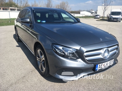 MERCEDES-BENZ E-osztály