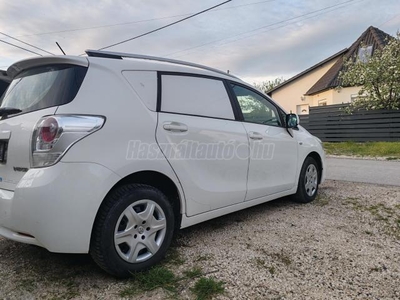 TOYOTA VERSO Toyota Verso van 2.0D-4D