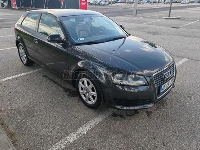 AUDI A3 1.6 TDI e Attraction DPF