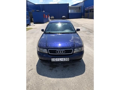 AUDI A4 1.6