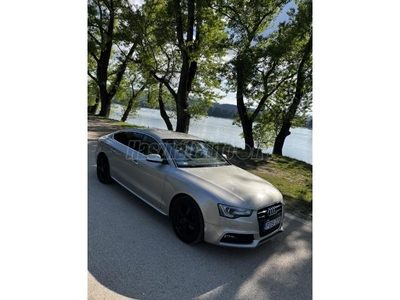 AUDI A5 Sportback 2.0 TDI quattro S-tronic [5 személy] Gyári S-Line