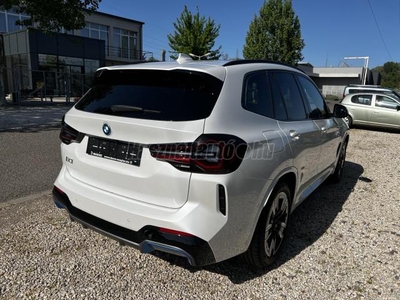 BMW IX3 Márkakereskedésből! ÁFÁS! Szeptembertől átvehető!