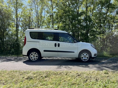 FIAT DOBLO Dobló Panorama 1.4 T-Jet Easy (7 személyes )