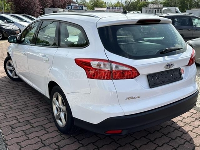 FORD FOCUS 1.6 Ti-VCT Trend Plus 147.000 KM!!!! Végig Vezetett Szervízkönyv.2db Gyári kulcs.Ülésfűtés