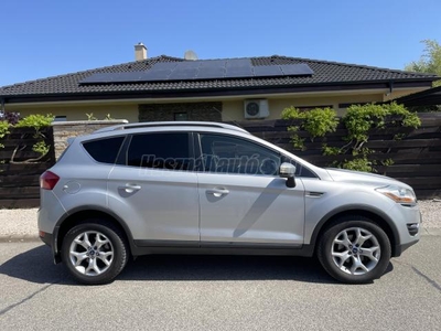 FORD KUGA 2.0 TDCi Titanium ÚJ KORÁTÓL MAGYAR. VEZETETT SZERVIZKÖNYV