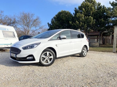 FORD S-MAX 2.0 EcoBlue Titanium NAVI.LED.ÜLÉS FŰTTÉS.KAMERA.TÉLI-NYÁRI GUMI ALUFELNIN