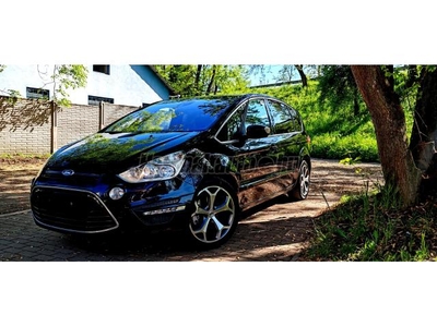 FORD S-MAX 2.0 TDCi Titanium 163 Le.SUV LED Sávtartó Bi-Xenon.Prémium Sound.18 Zoll